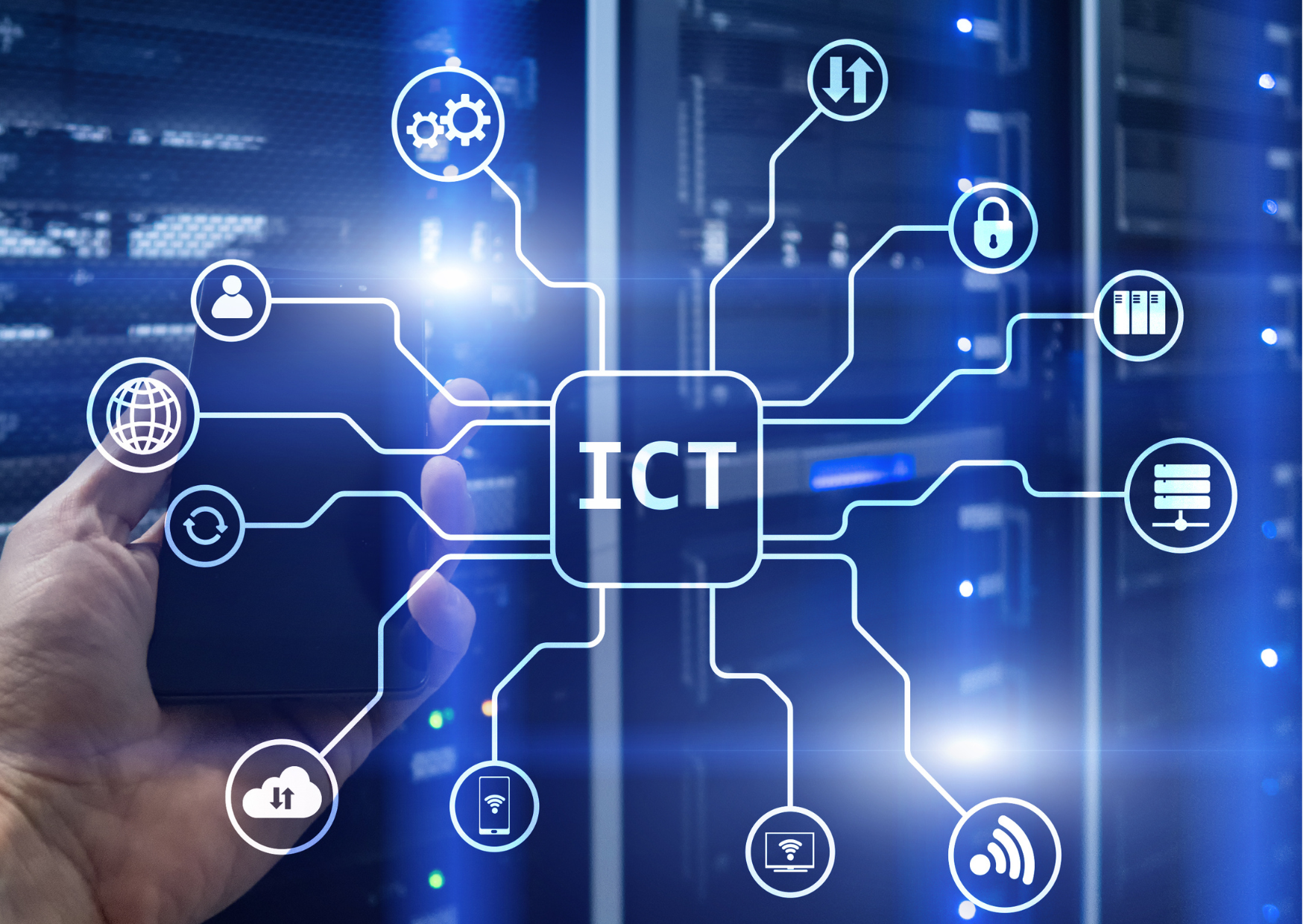 Hand met smartphone omringd door ICT-symbolen rond een serveromgeving
